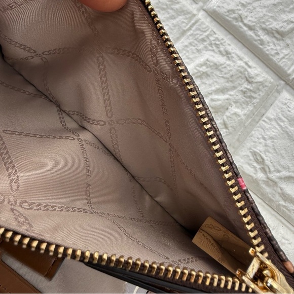 Michael Kors Adele Jet Set Smartphone Wallet Sailor Travel Woman - Picture 6 of 8